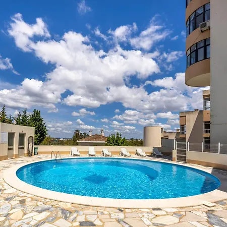 T2 Com Piscina - 150m Da Rocha Portavista